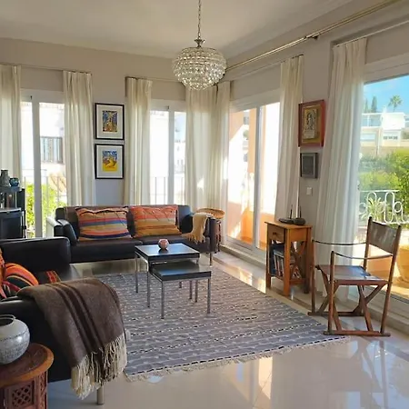 Amazing 3 Bedroom Townhouse Close To Burriana, Apartment Nerja